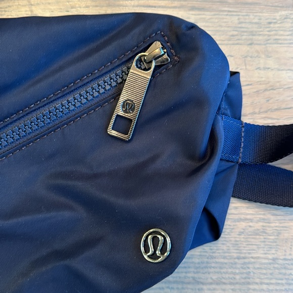 Lululemon Belt Bag - Picture 2 of 8